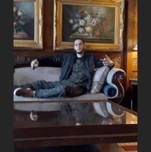 Meet your Posher, Nicolas